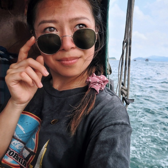 Meet your Posher, Wendy - Picture 1 of 1